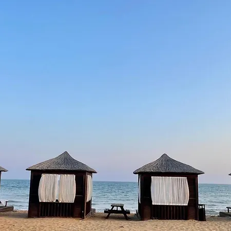 Sweetness By The Sea Apartment